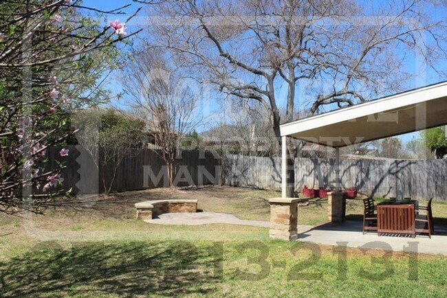 Building Photo - 602 Arapaho Dr