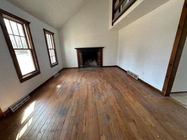 Building Photo - 63 Crabtree Rd