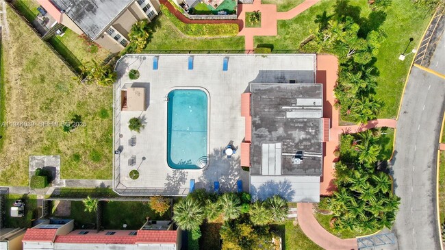 Building Photo - 5102 NW 79th Ave