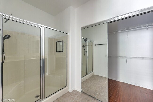 Building Photo - 5389 Progresso St