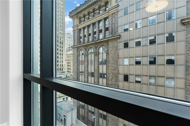 Building Photo - 350 Oliver Ave