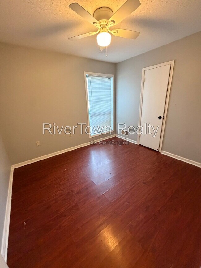 Building Photo - 4280 Mikewood Dr