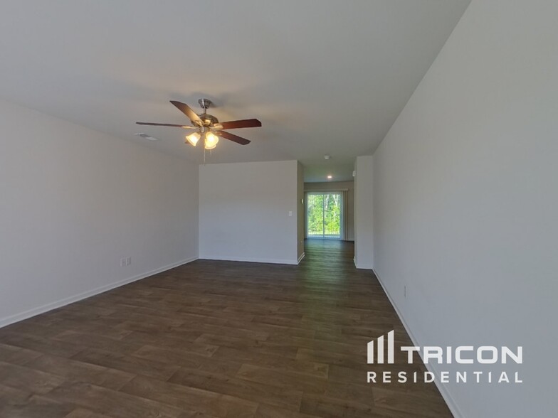 Building Photo - 314 Kingsford Dr