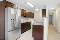 Building Photo - 7604 SW 10th Ct