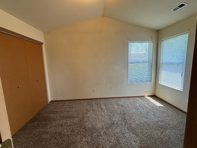 Building Photo - 6005 Chapel Hill Blvd