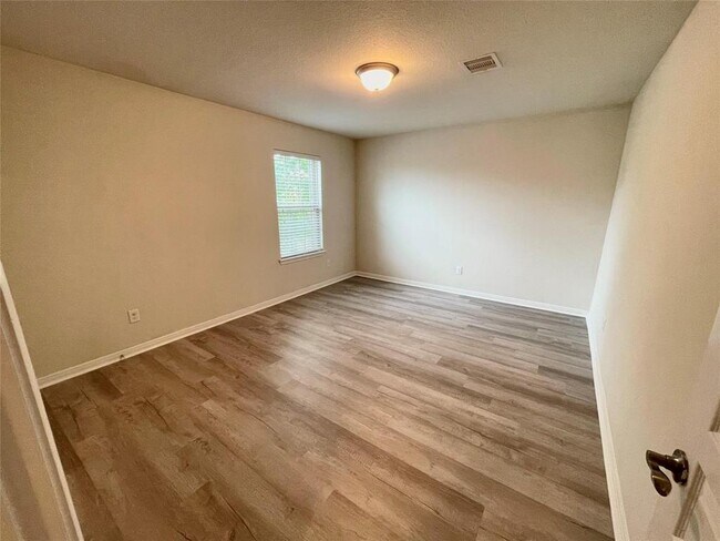 Building Photo - 28811 Chestnut Pines Dr