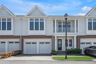 Building Photo - 402 Grist Mill Cir