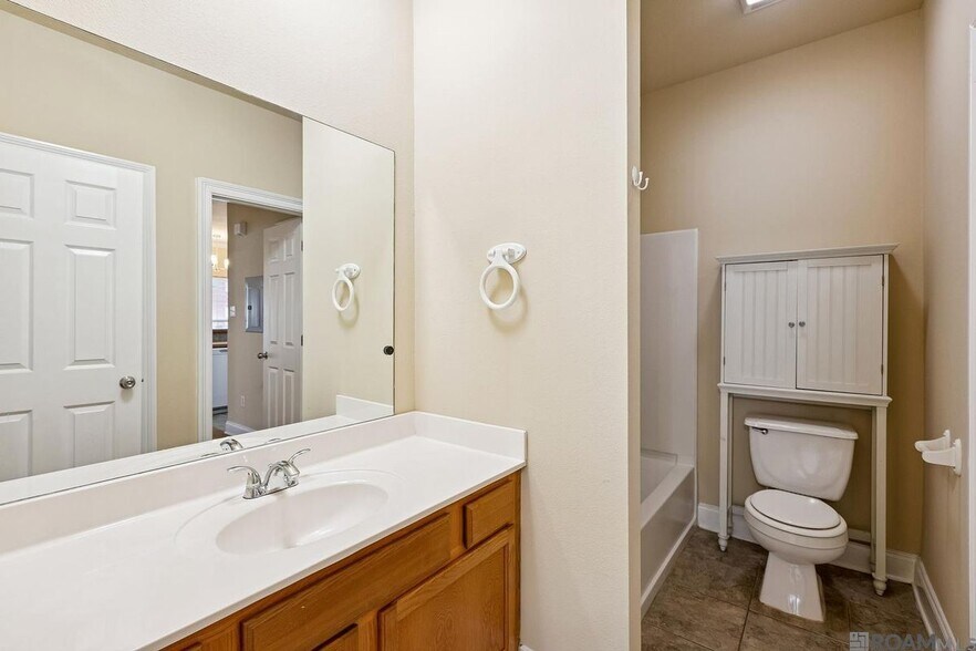 Building Photo - 1741 Brightside Dr