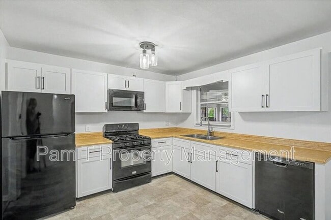 Building Photo - 3712 Oakland Ct