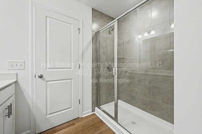 Building Photo - 2124 Cobble Ct