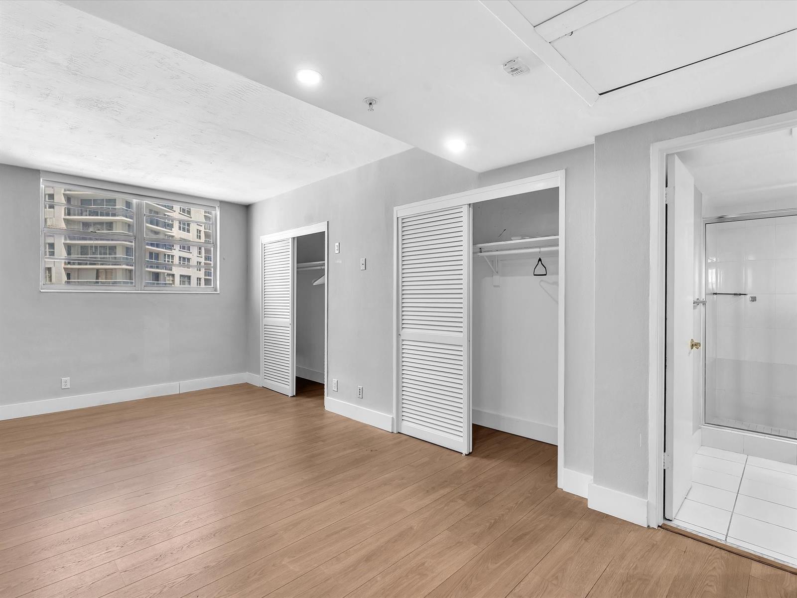 Building Photo - 3001 S Ocean Dr