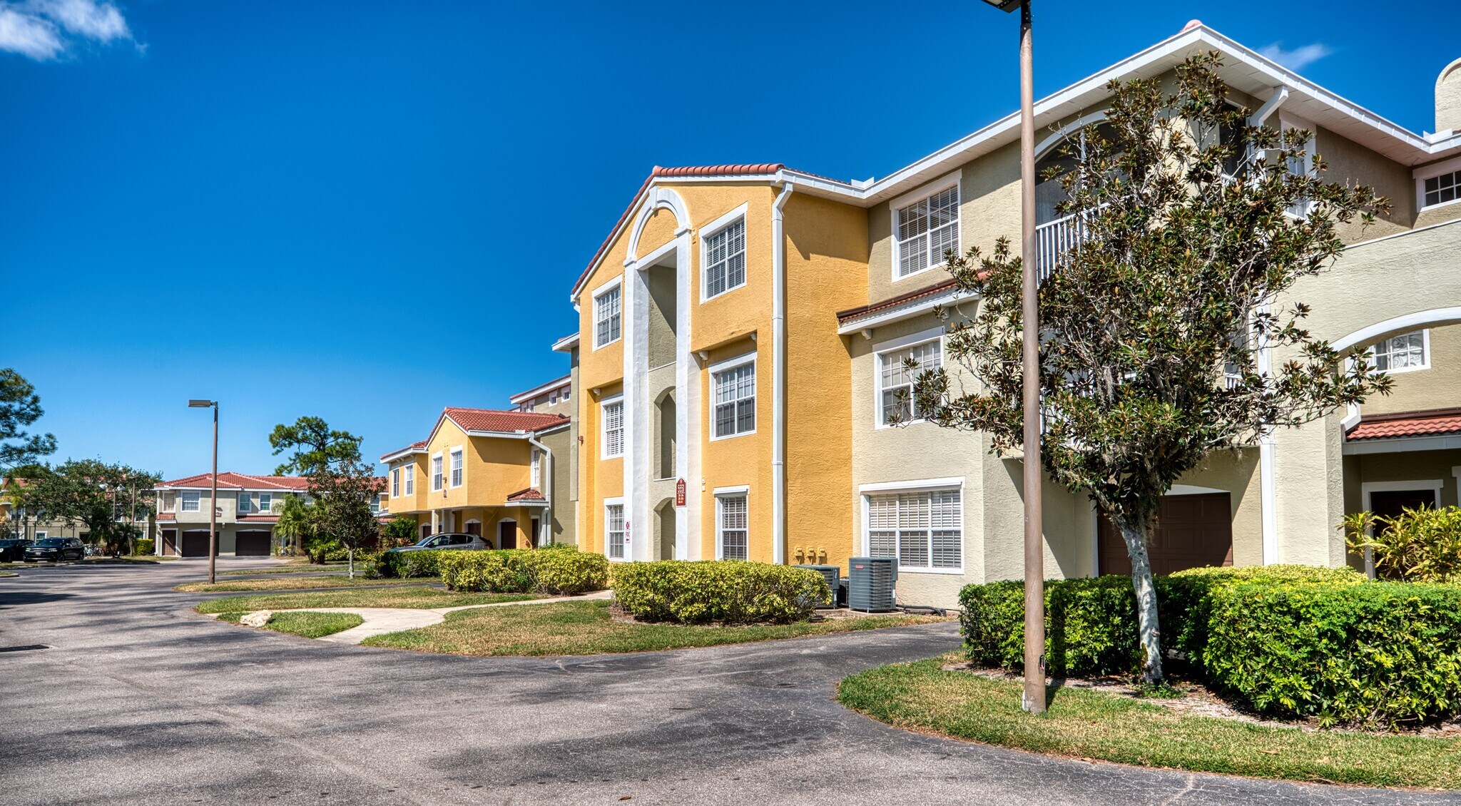 Building Photo - 5551 Bentgrass Dr