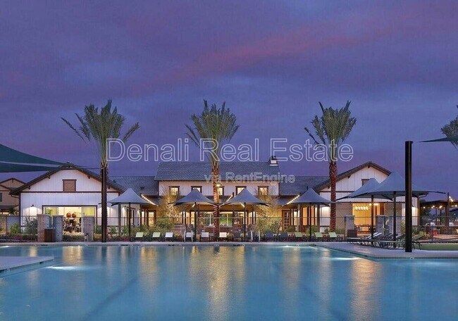 Building Photo - 13300 N 141st Ln