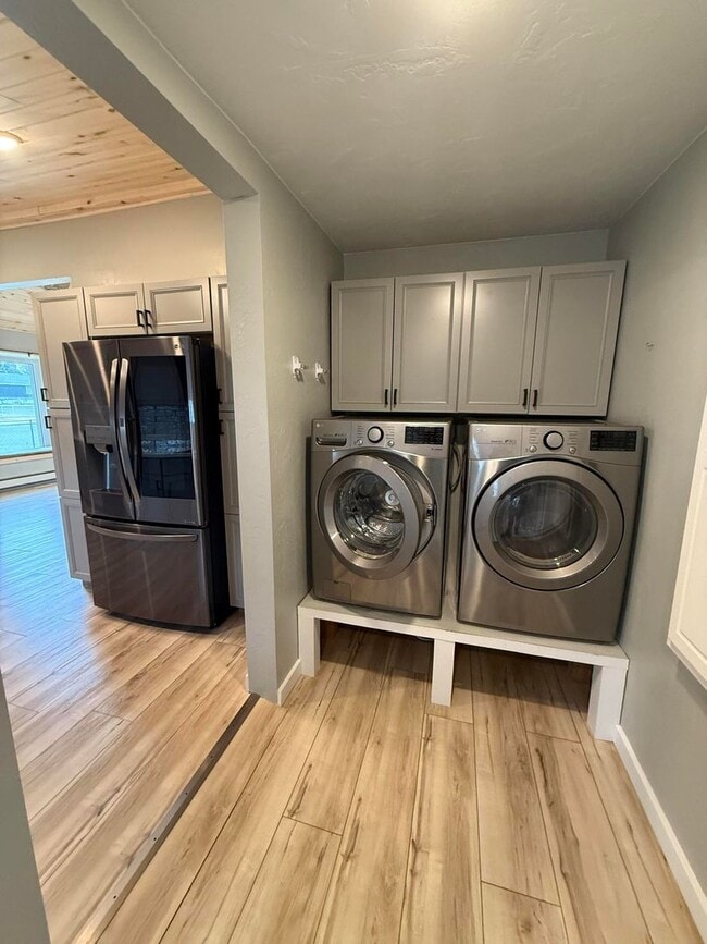 Building Photo - Stunning 5-Bedroom Home located in Butte MT