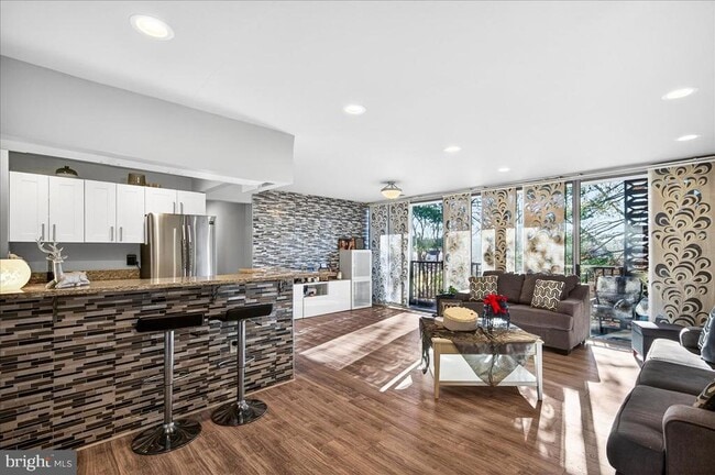 Building Photo - 4420 Briarwood Ct N