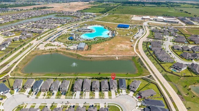 Building Photo - 728 Lake Lacosta Dr