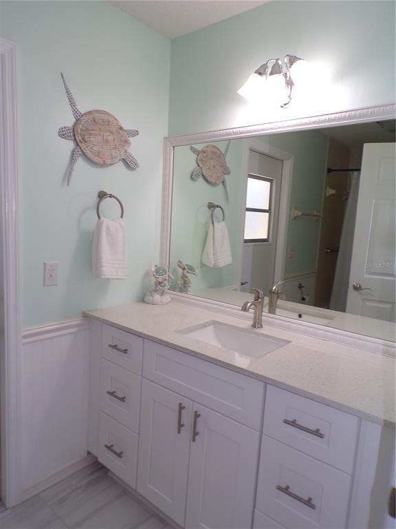 Building Photo - 15624 Hennipen Cir