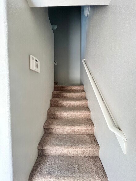 Building Photo - 356 N 169th Ave