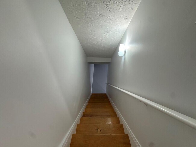 Building Photo - 1925 Heatherton Rd