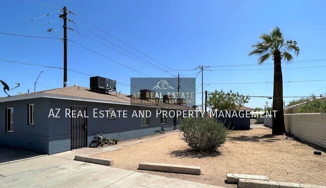 Primary Photo - 1036 N 16th St