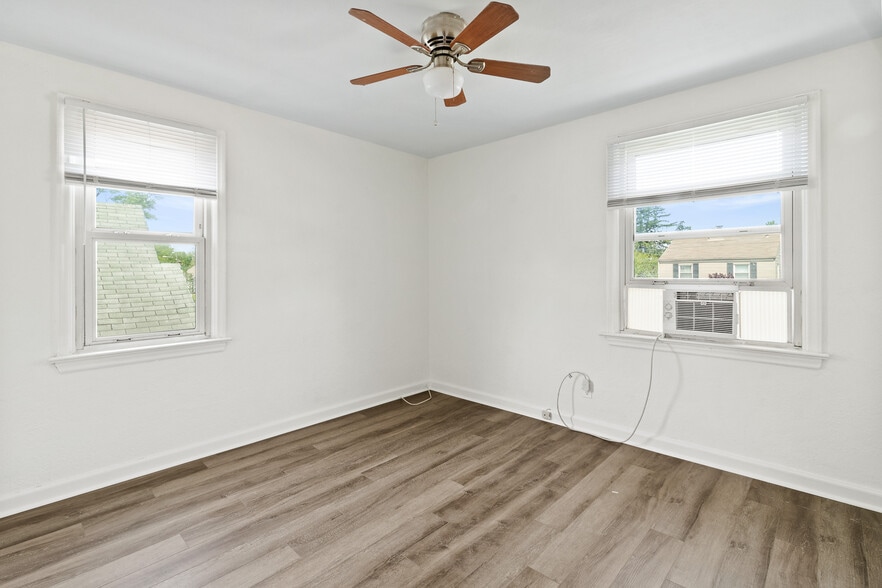Bedroom 2 - 1725 E Frankfort St