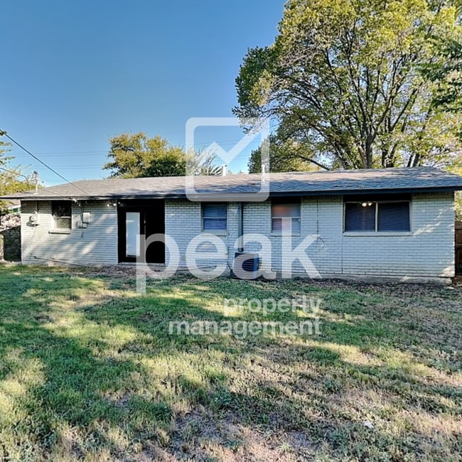 Building Photo - $1699! 3Bed/1 1/2 Bath Home for rent in Ar...