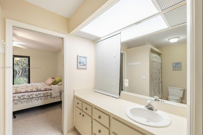 Building Photo - 17982 Tidewater Cir