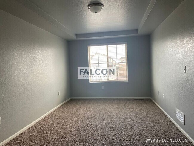 Building Photo - 9279 Birr Ct