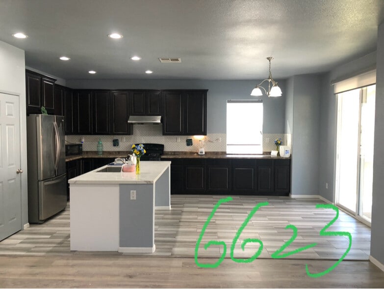 Building Photo - 6623 Citrine Ct