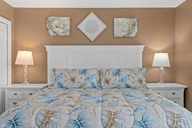 Building Photo - 4465 Clipper Cove