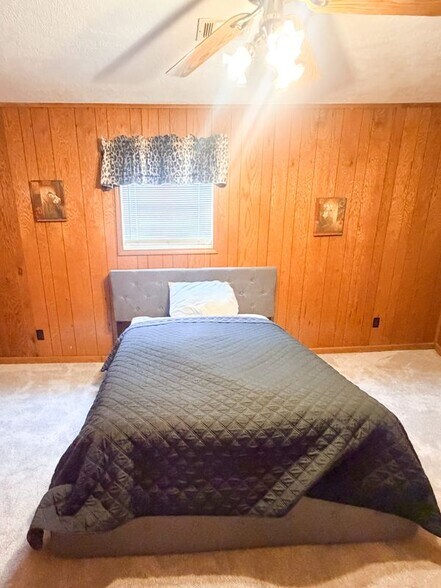 Building Photo - 115 Breaker Dr