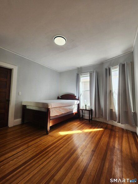 Building Photo - 458 Hillside Ave