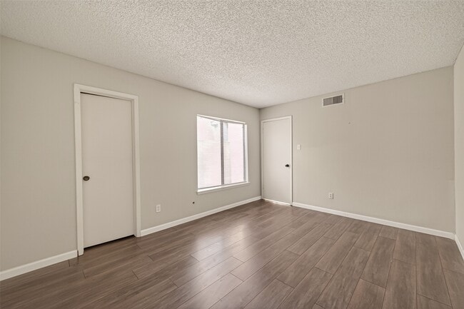 Building Photo - 3152 Windchase Blvd
