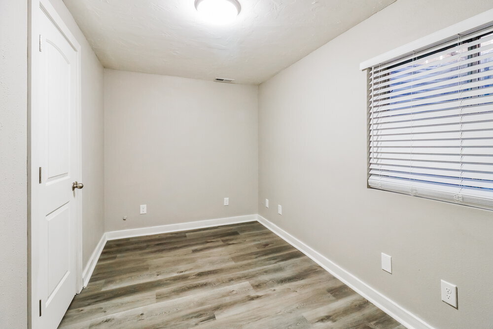 Building Photo - 6166 Eagle Nest Dr