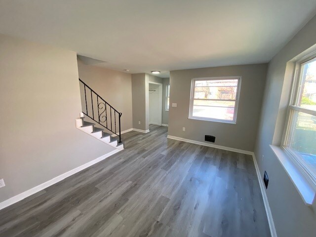 Building Photo - 2845 Bellwood Ave