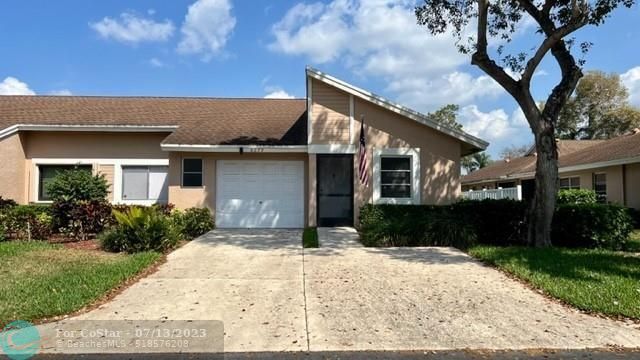 Building Photo - 8279 Summerbreeze Ln