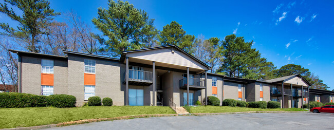 Beautiful Exterior Units - Magnolia Manor Apartments