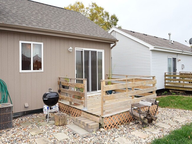 Building Photo - Inviting Home Minutes from Lake Cunningham...