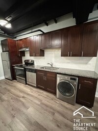 Building Photo - 725 St Johns Ave