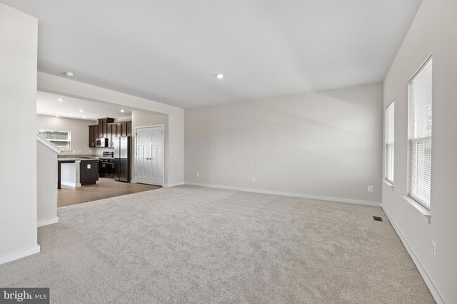 Building Photo - 21 Lyriq Ct