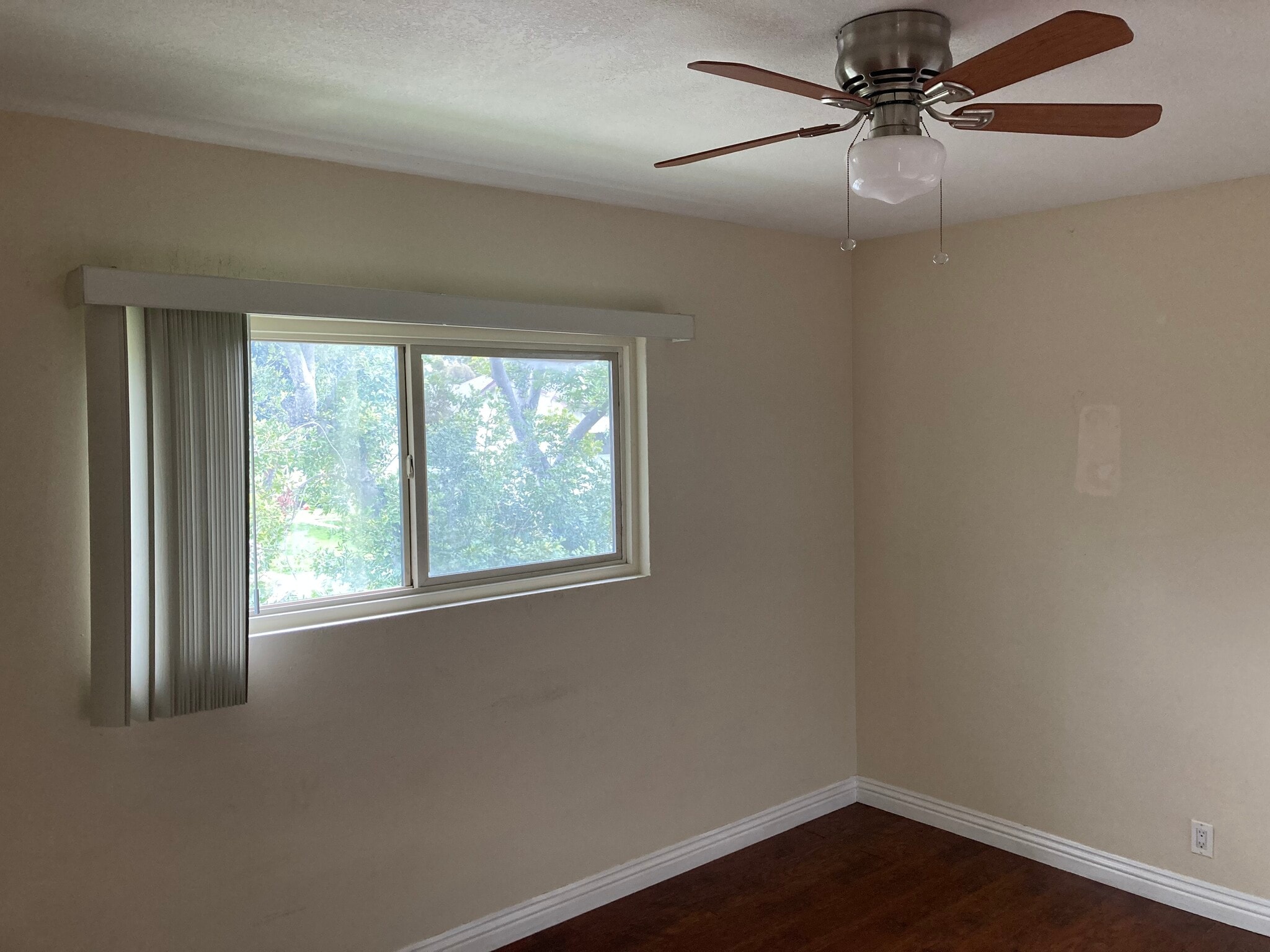 Building Photo - 1001 S Tamarack Dr