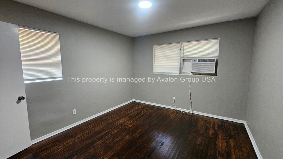 Building Photo - 630 Alder St