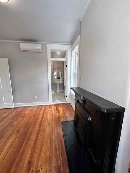 Building Photo - 1234 S 1st St