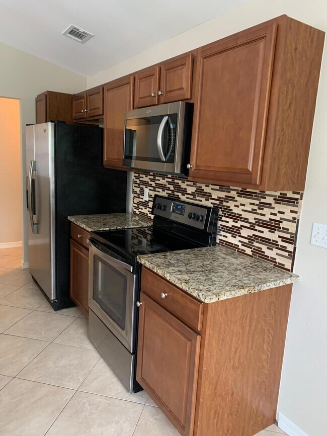 Building Photo - 4650 Windstarr Dr