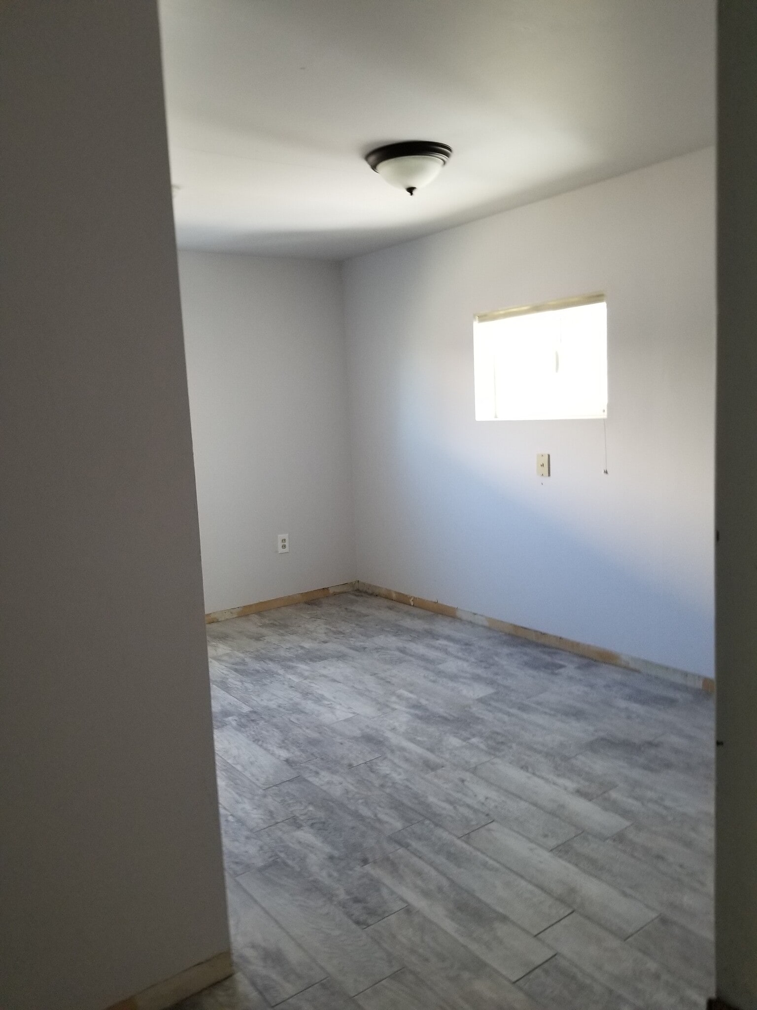 Bedroom 2 - 219 East Montezuma Avenue