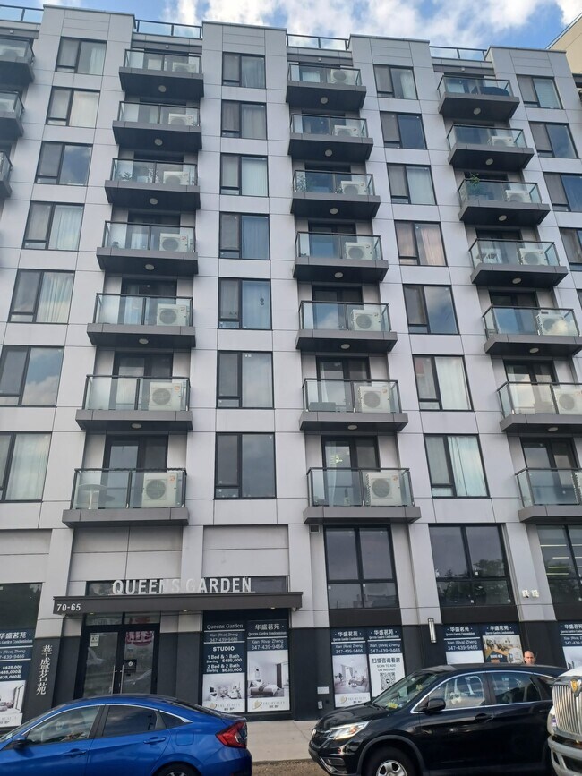 Building Photo - 42-70-65 65th St