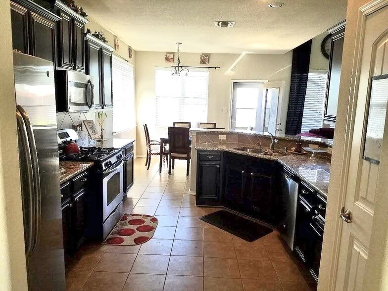 Building Photo - 608 Partridge Dr