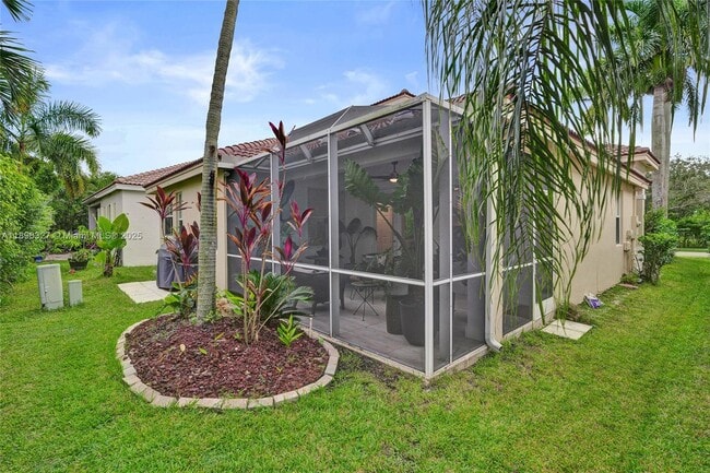 Building Photo - 1725 Winterberry Ln