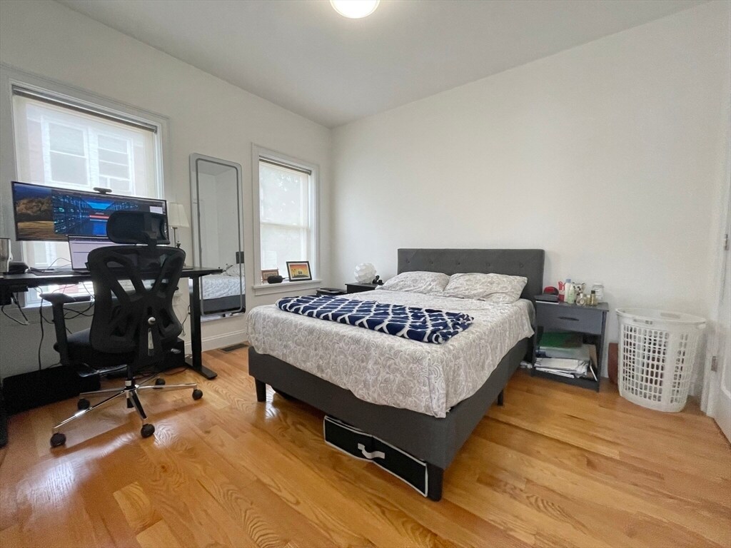 Building Photo - 58 Starbird Ave