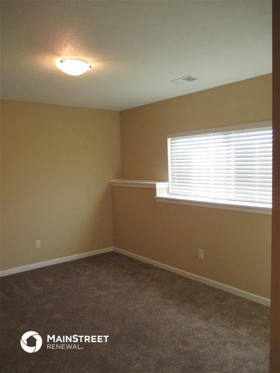 Building Photo - 104 Golfview Dr